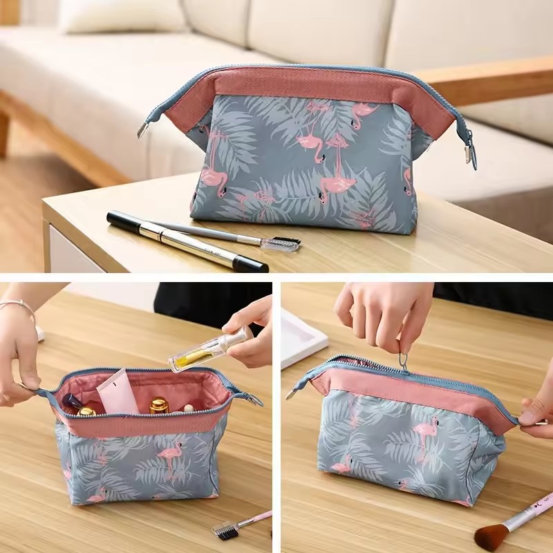 Nowa Modna Kosmetyczka Damska  – Travel Luggage Set recenzja i cena